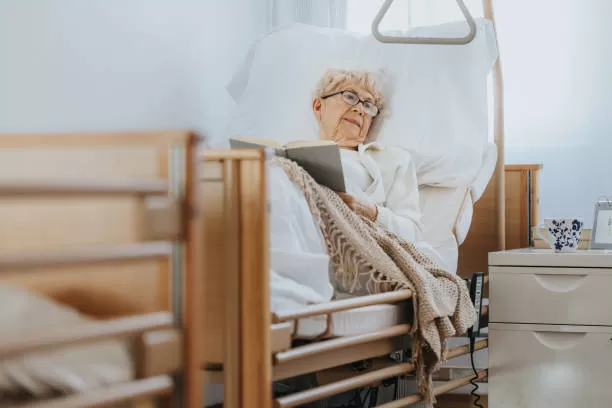 Votre pharmacie à Mouleydier vous propose à la vente ou location des lits médicalisés, Mouleydier, Pharmacie Mouleydier